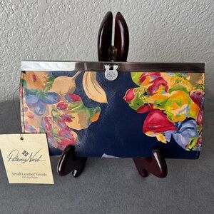 Patricia Nash | Bags | Nwt Patricia Nash Cauchy Le Fleur  Patricia Nash Cauchy Floral Leather Crossbody main image 0